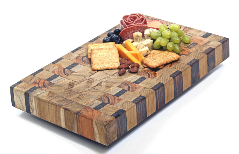 CUTTING BOARD